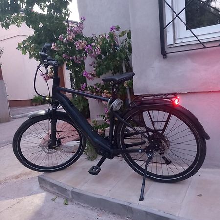 Clover Apartman زادار المظهر الخارجي الصورة