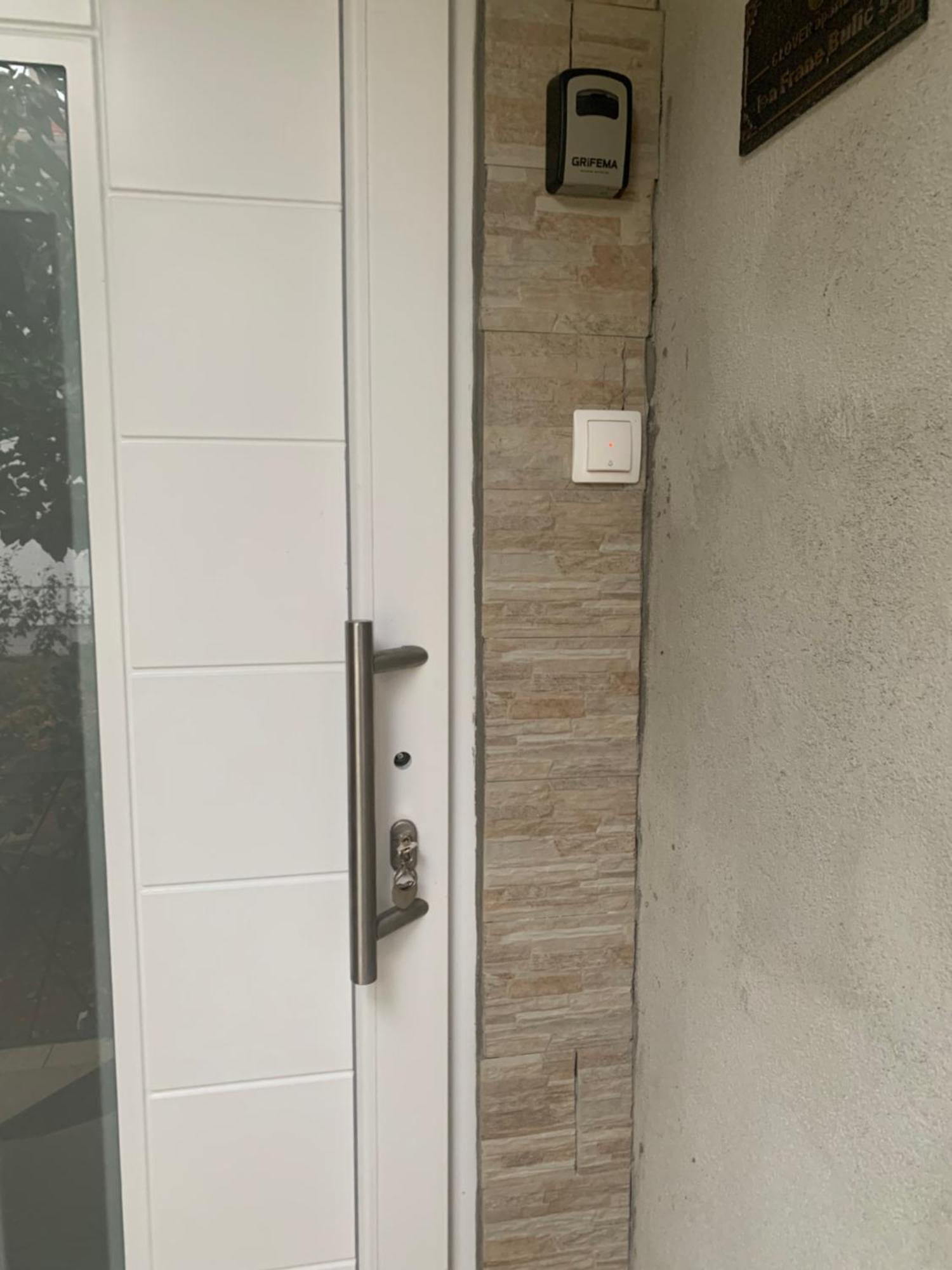 Clover Apartman زادار المظهر الخارجي الصورة